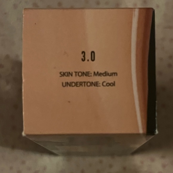 Smash box Studio Skin 24 hour wear - Picture 3 of 3